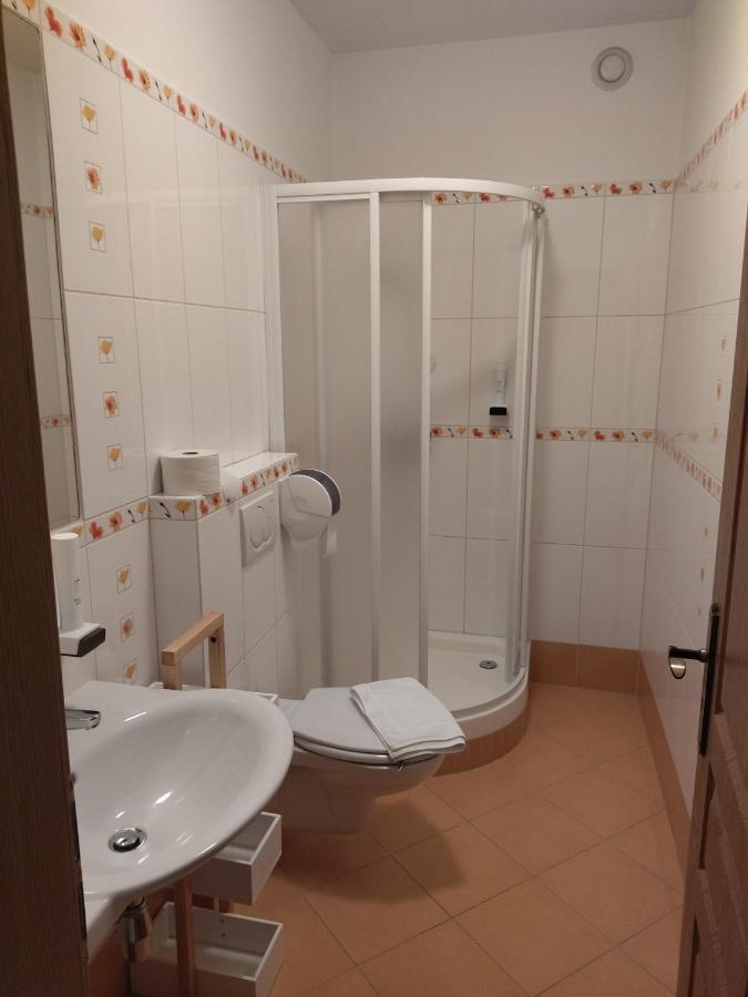 Penzion Jostovka Jihlava Esterno foto